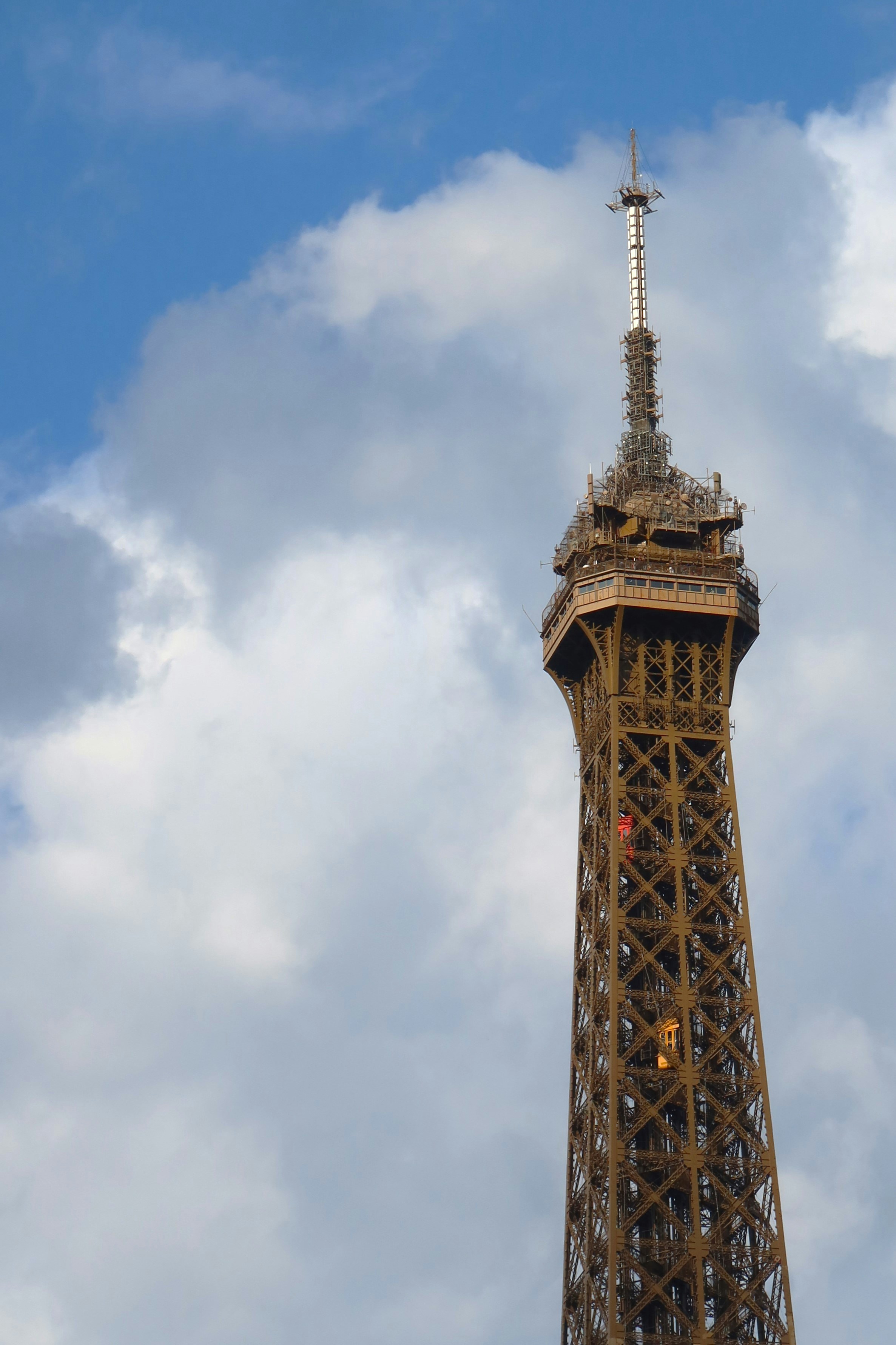 Vista de París desde la cima de la Torre Eiffel